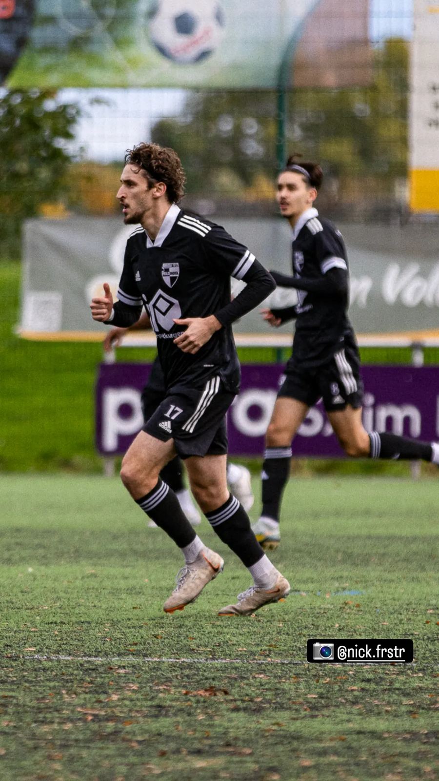 Kariem und Shady Emara auf dem Platz